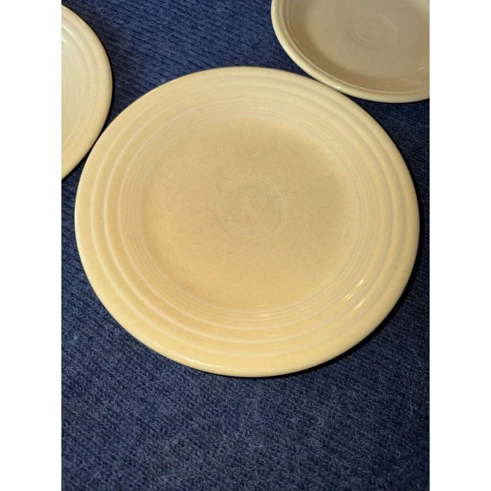Homer Laughlin  Fiesta Yellow  Mixed Size Plate Set  2 Salad 3 Dessert